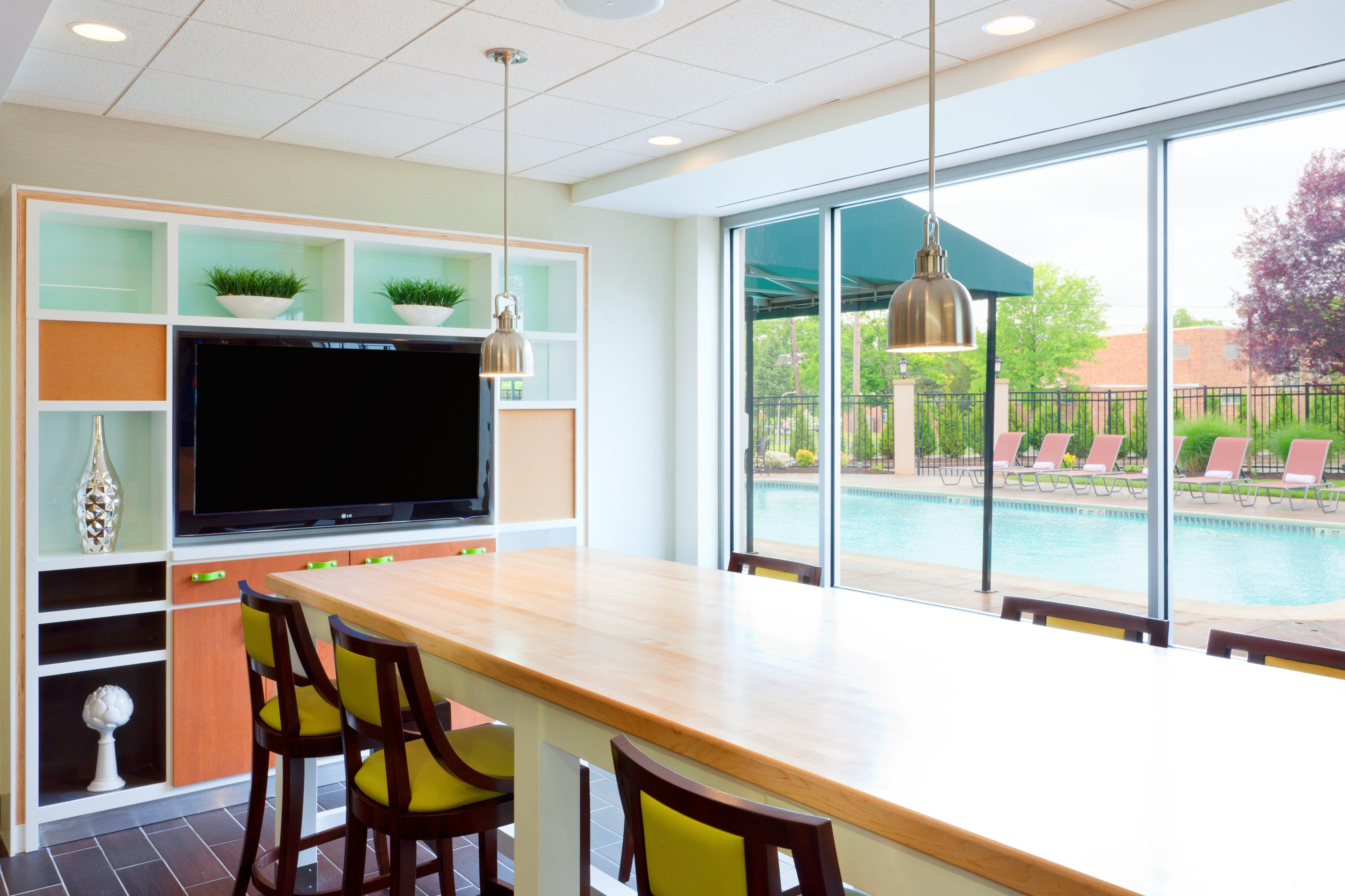 Holiday Inn Clark - Newark By Ihg Exterior foto